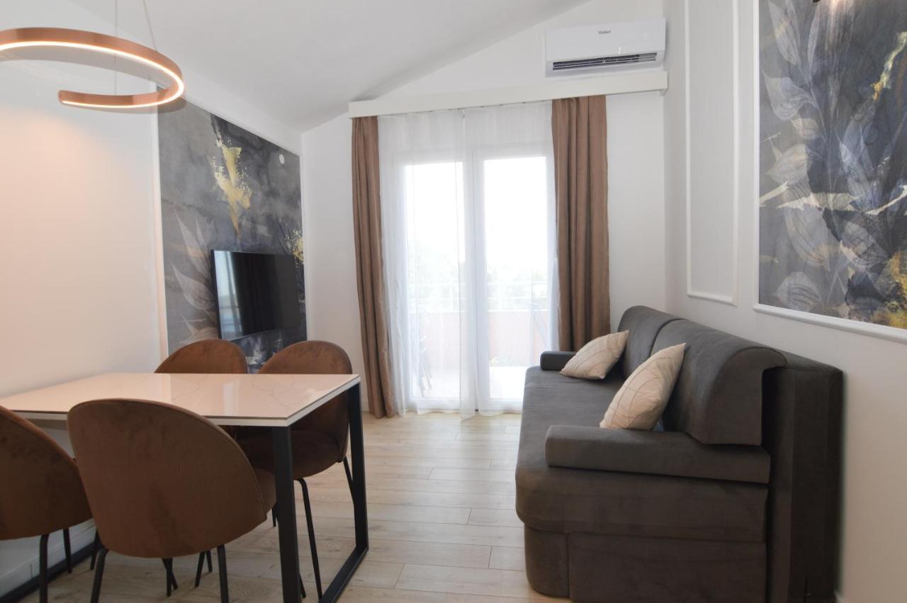 Apartments Amari Starigrad Paklenica Exterior foto